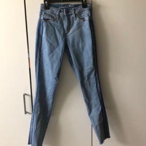 Universal thread jeans